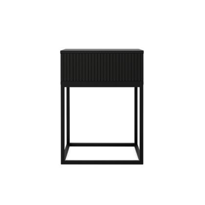 Voss, Nightstand
