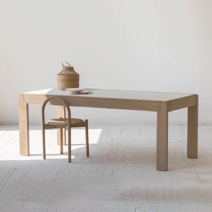 Huxley, Dining Table