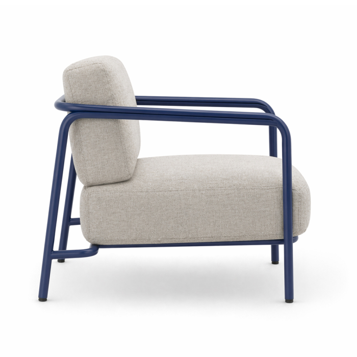 Enzo, Outdoor Lounge Chair w/ Integrated Tray